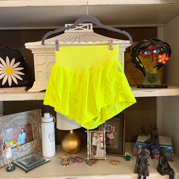 Free People FP movement XS neon yellow Carpe Diem shorts - Picture 4 of 6